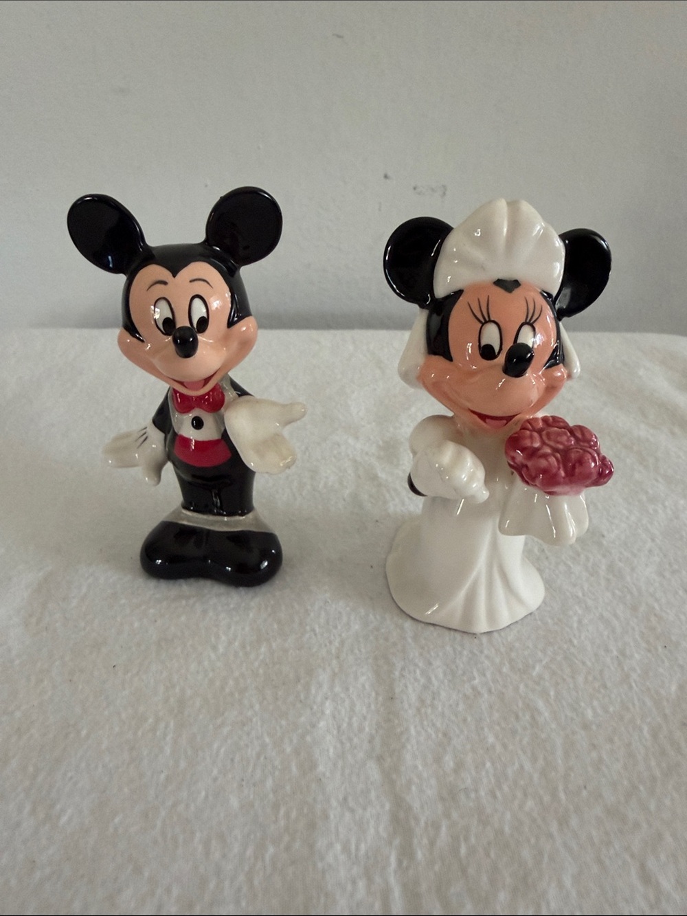 Minnie and Mickey Wedding Salt & Pepper Shaker/Ornament